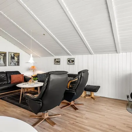 Semesterbostad Aida - 550m From The Sea By Interhome