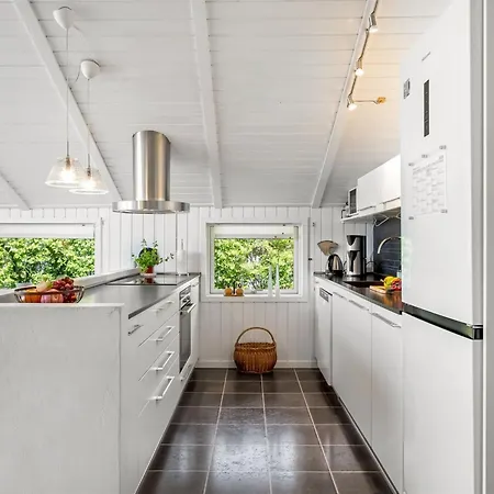 Semesterbostad Aida - 550m From The Sea By Interhome *